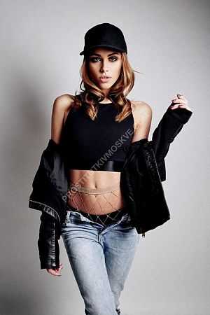 нина, метро Лесопарковая