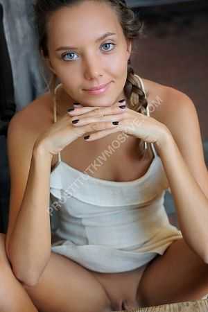 Света, метро Чертановская