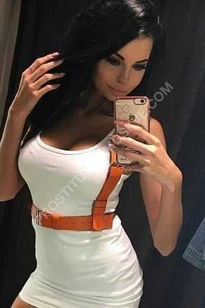 лиза, метро Воробьёвы горы