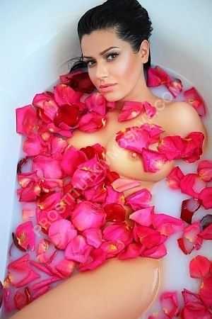 мила, метро Площадь Революции