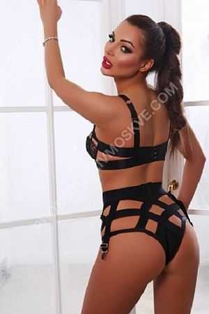 Саша, метро Калужская