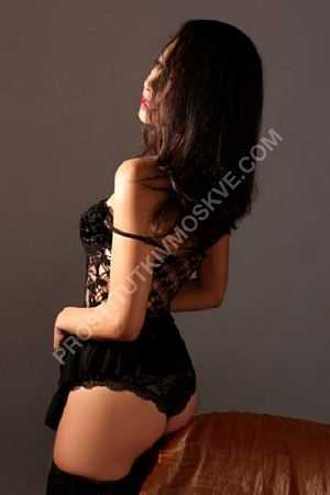 Света, метро Новослободская