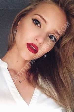 мила, метро Охотный ряд