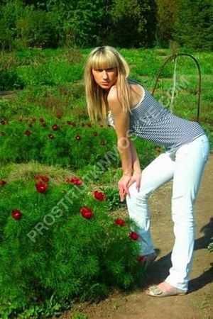 Нелли, метро Молодёжная