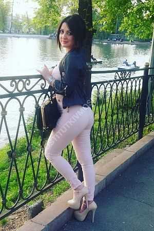 Оля, метро Измайловская