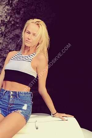 Елена, метро Перово