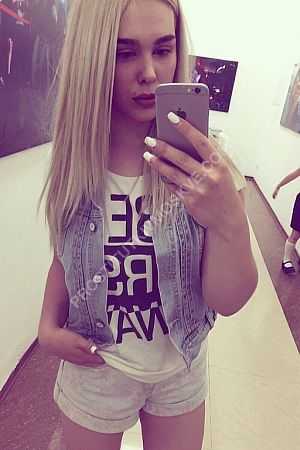 Алевтина, метро Кантемировская