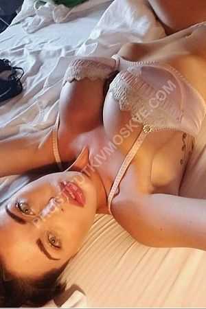 Алина, метро Кропоткинская