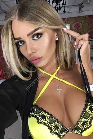 Алина, метро Рассказовка