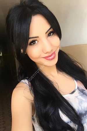 Азиза, метро Октябрьская