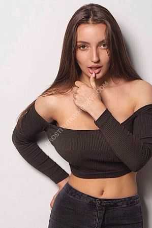 Наташа, метро Площадь Гагарина