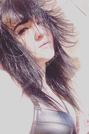 Анжела, метро Библиотека имени Ленина