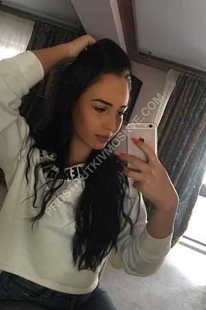 инга, метро Чистые пруды