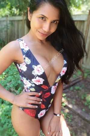 Роза, метро Озёрная