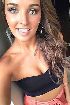 Таня, метро Пионерская