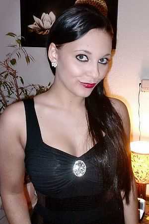 Линда, метро Тушинская