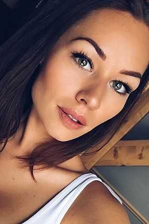 Александра, метро Бульвар Рокоссовского