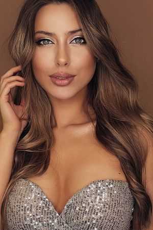 Кристина, метро Октябрьская