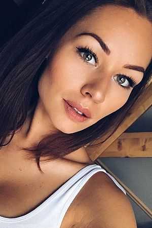 Александра, метро Кропоткинская