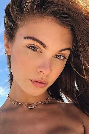 Агата, метро Римская