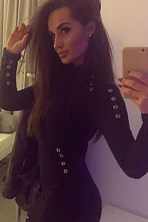 Эляна, метро Парк культуры