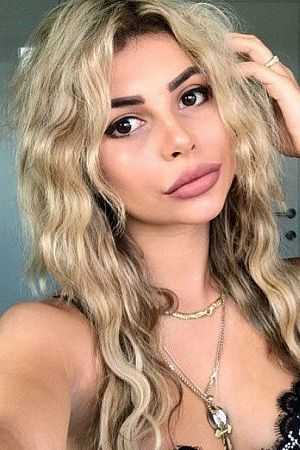 Юлия, метро Щёлковская