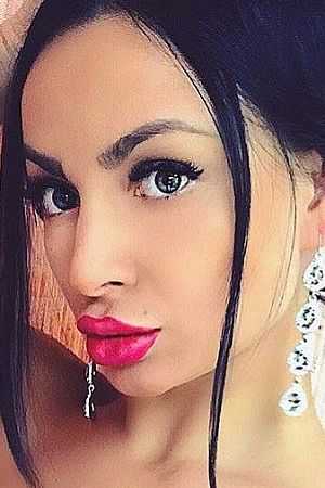 Яна, метро Дмитровская