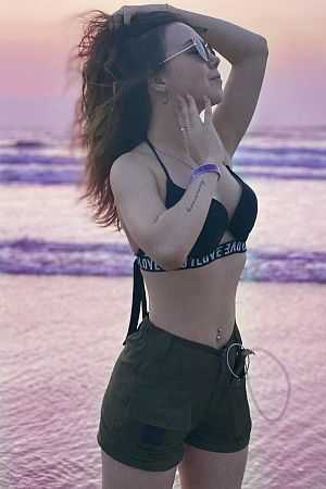 Ася, метро Ростокино