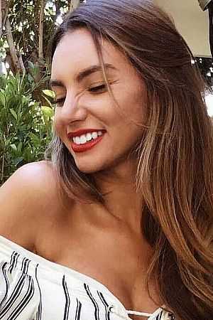 Люба, метро Коломенская