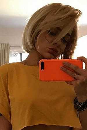 Марина, метро Воробьёвы горы