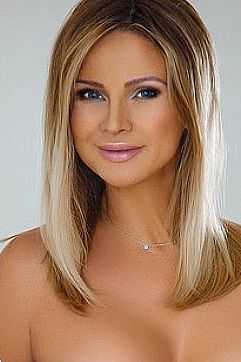 Карина, метро Крымская