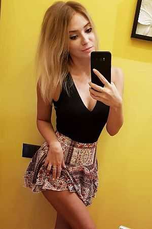 Настя, метро Домодедовская