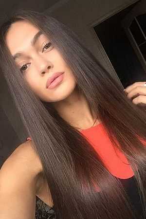 Маша, метро Беговая