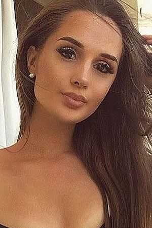 Мила, метро Александровский сад