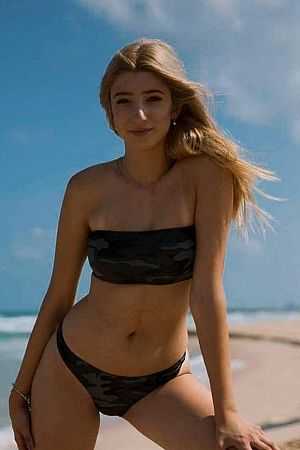 Ника, метро Щукинская