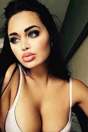 Лариса, метро Тверская