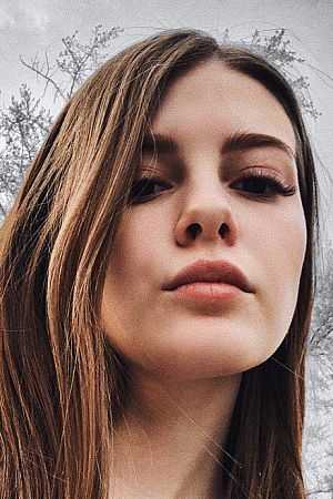 лиля, метро Каховская