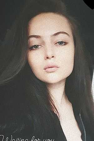 Алла, метро Кропоткинская