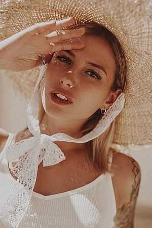 Алиса, метро Юго-Западная