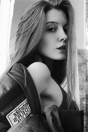 лиля, метро Ленинский проспект