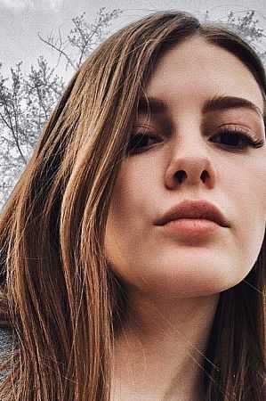 Лариса, метро Пролетарская