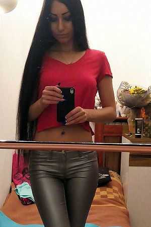 Ника, метро Цветной бульвар