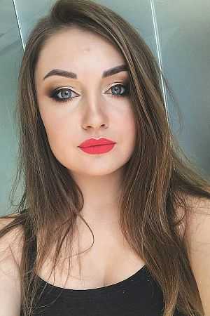 Ника, метро Маяковская