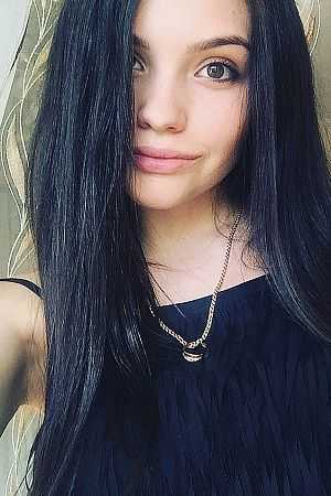 Лариса, метро Коломенская