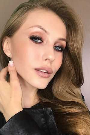 Лариса, метро Рижская