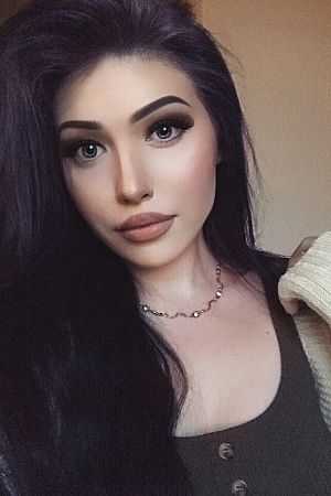 Кристи, метро Озёрная