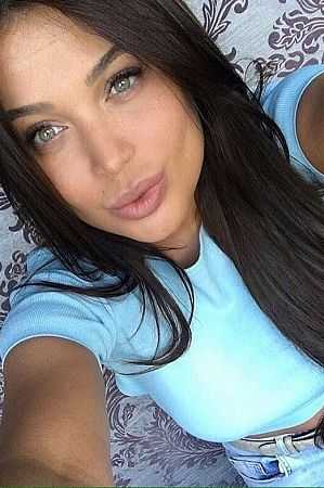 Лина, метро Балтийская