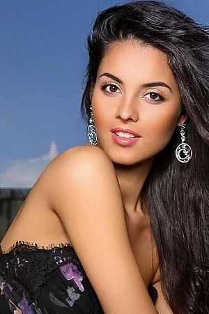 Юля, метро Краснопресненская