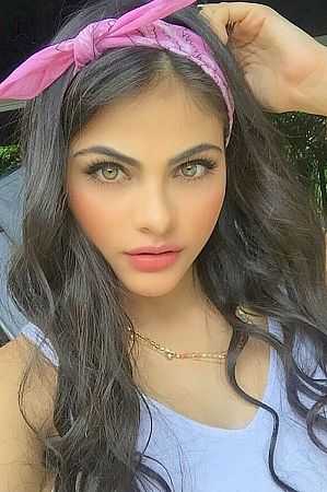 Юля, метро Стрешнево