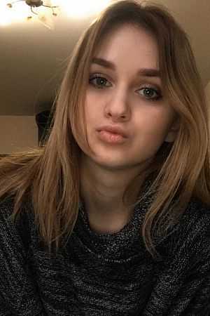 Алиса, метро Красногвардейская